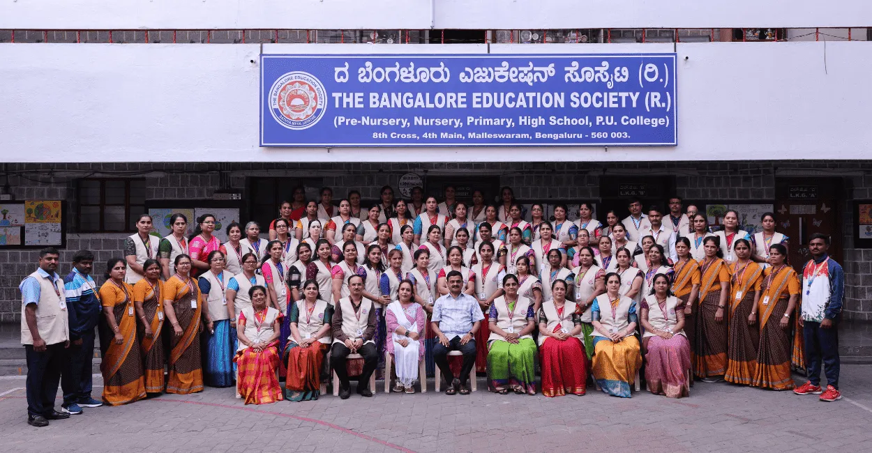 Full Teaching Staff Photo